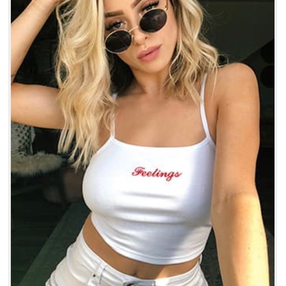 Forever 21 Tops - ❗️NWT❗️Graphic cropped tank top